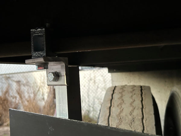 Sample for Fit Checks; Clamped I-Beam Mount (1 Panel)